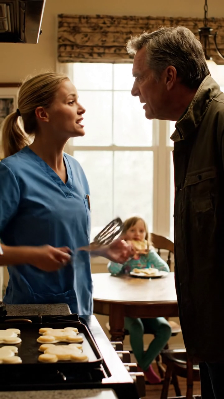 Mes parents ont dit qu'ils avaient oublié ma fille à 5 ans. Une semaine plus tard, ma nièce grinçait sur un tout nouvel iPhone à leur table de cuisine, et la partie qui m'a cassé n'était pas le téléphone. C'était réaliser que ma petite fille avait déjà appris à ne pas attendre beaucoup d'eux. Nouvelles