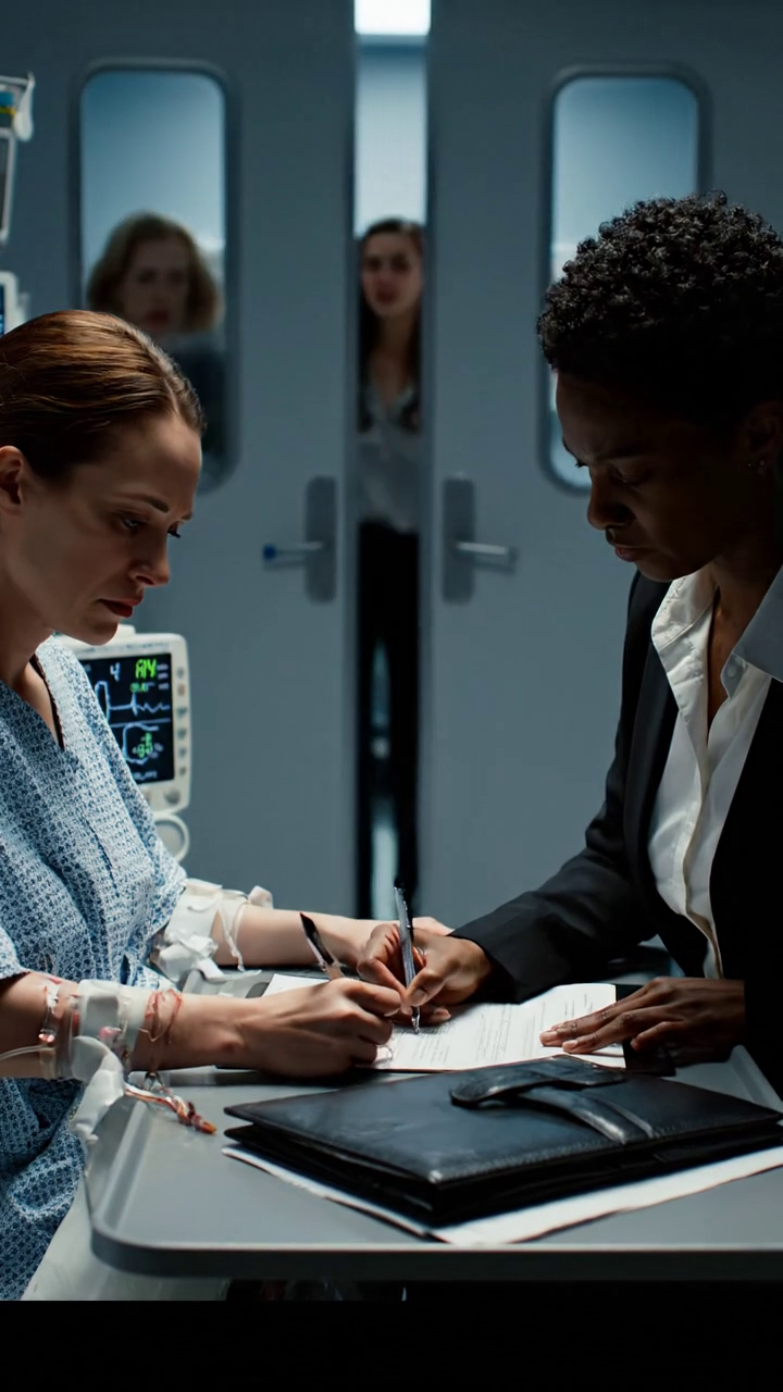 Ils choisissent les couleurs de peinture sur mes appels ICU